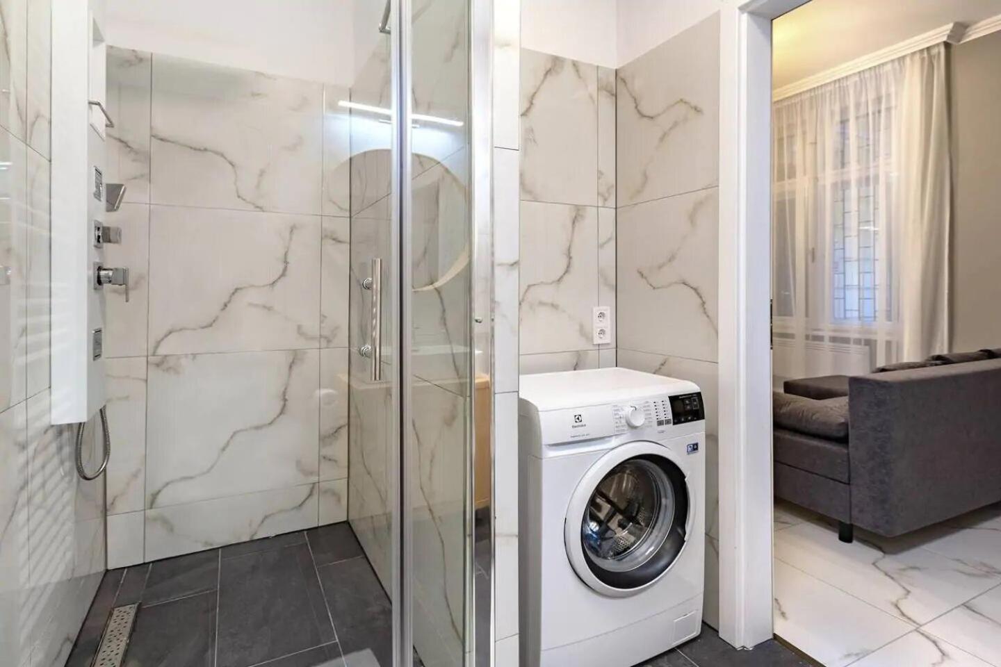 Luxurious Apartment In The Heart Of בודפשט מראה חיצוני תמונה